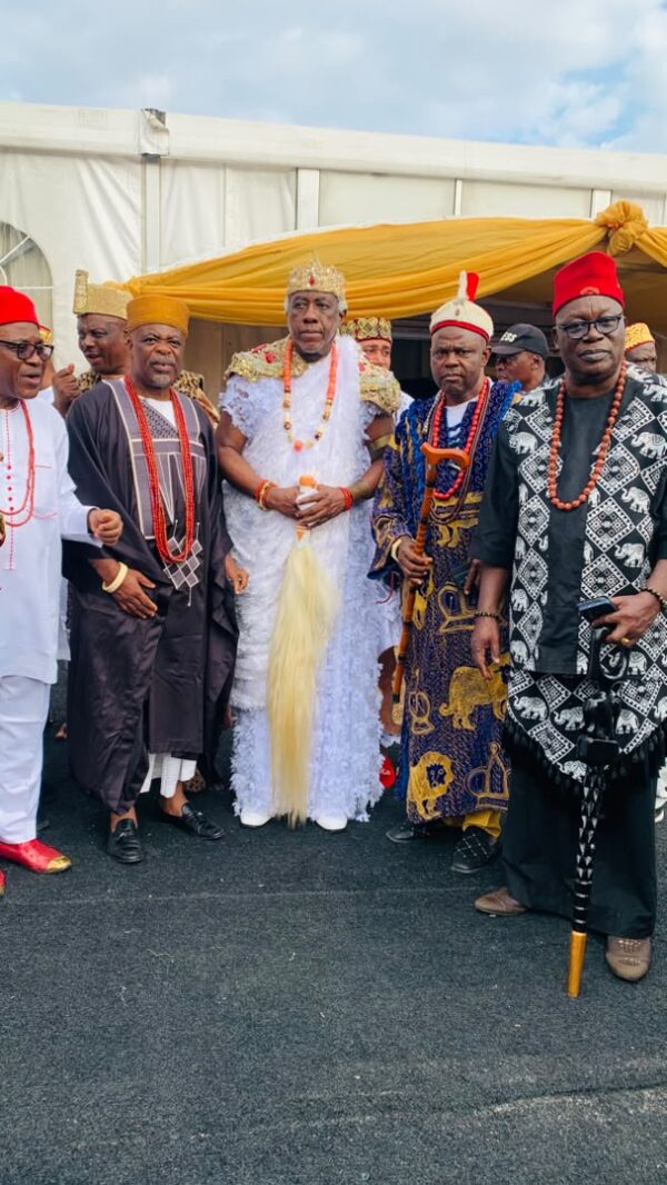 Obi Of Onitsha, Other Revered South East Royal Fathers Storm Lagos To Support , Inaugurate Ndindu Leaders
